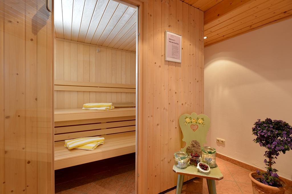 Hotel Theresia Garni Sankt Johann in Tirol Eksteriør bilde